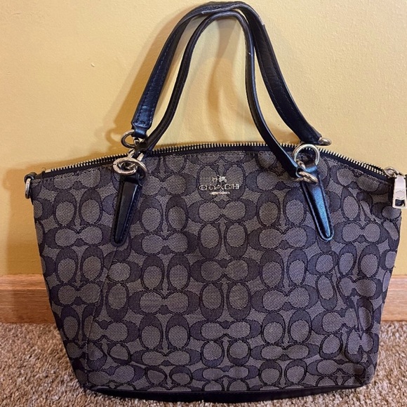 Mini Coach Purse Kelsey  Signature  In Black/gray Handbag Bag - Picture 1 of 9